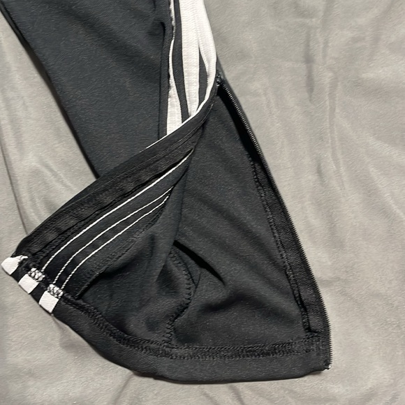 Adidas warm up pants - Picture 3 of 5